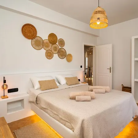 Anemos House בית נופש *