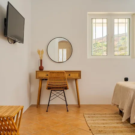 בית נופש Anemos House איוס חורה